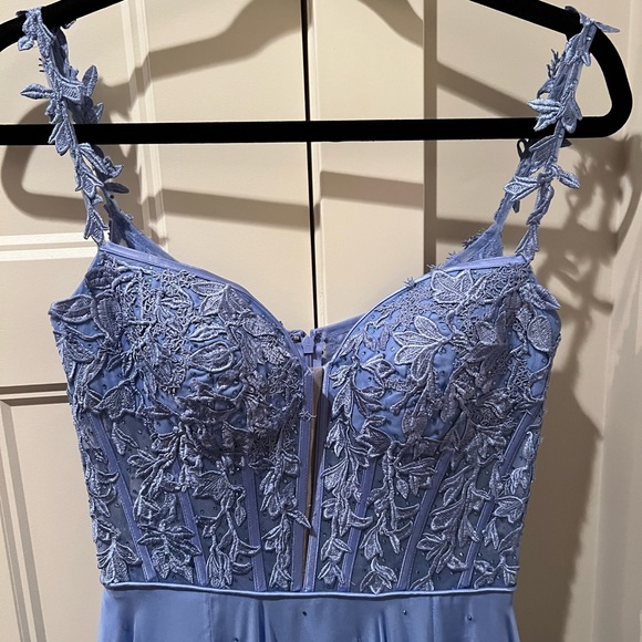 Sherri Hill Grad Dress Size 6 Periwinkle - Picture 2 of 6